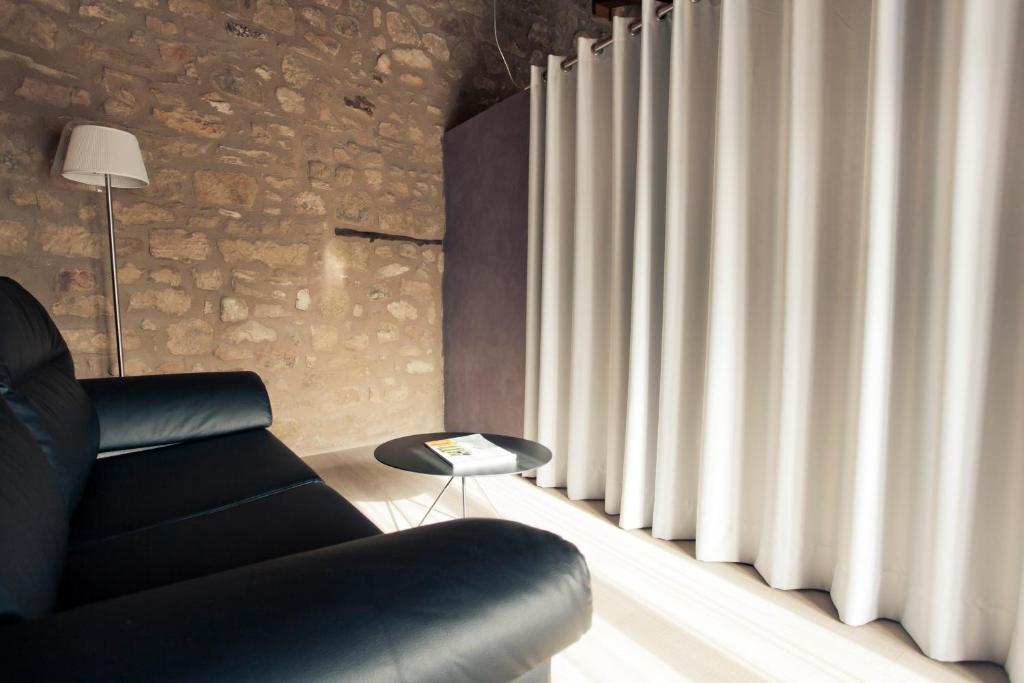 Hotel Restaurante Masia La Torre Mora de Rubielos Ruang foto